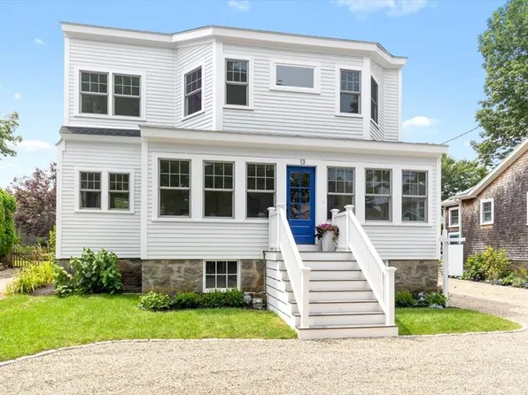 13 Kilmer Rd, Hingham, MA 02043