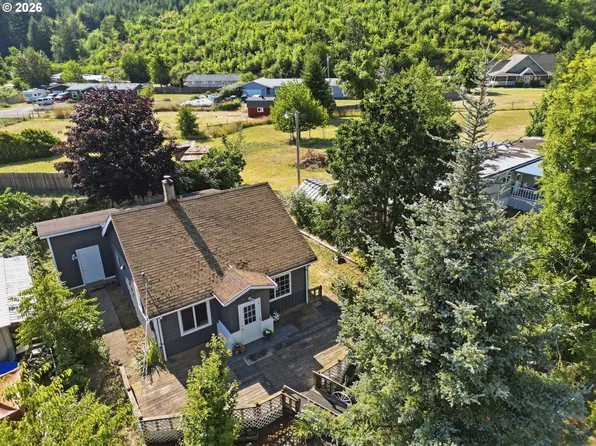 92278 Carson St, Marcola, OR 97454