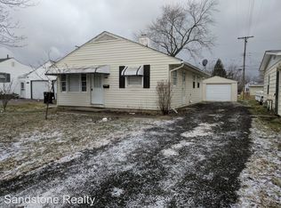 141 Woodbury St, Elyria, OH
