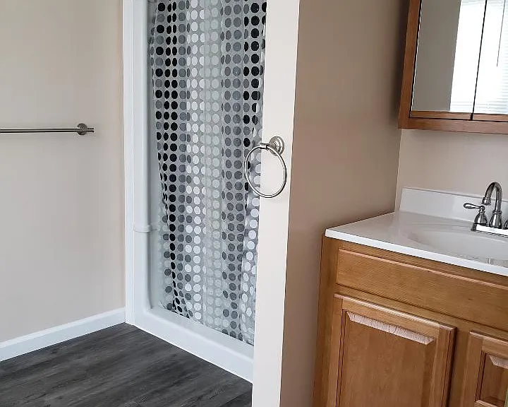 326 Broad St #1 — Photo 6