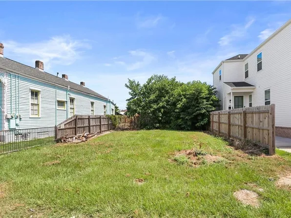 2015 7th St, New Orleans, LA 70115