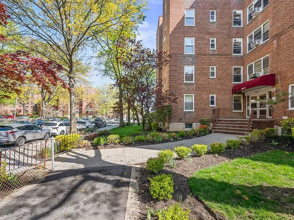 2615 Parsons Blvd APT 1G, Flushing, NY 11354