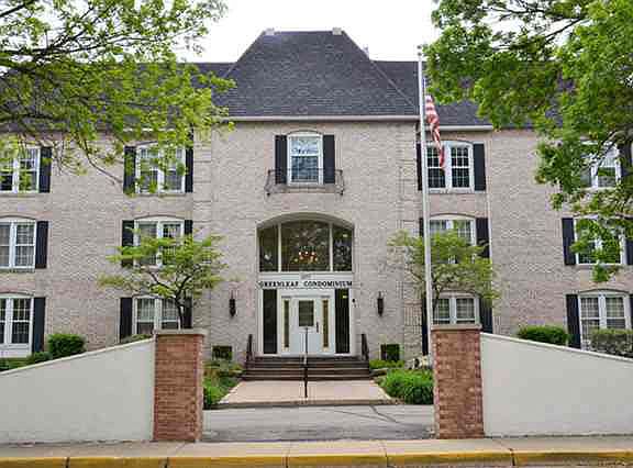 2nd image of 1077 Greenleaf Blvd APT 102