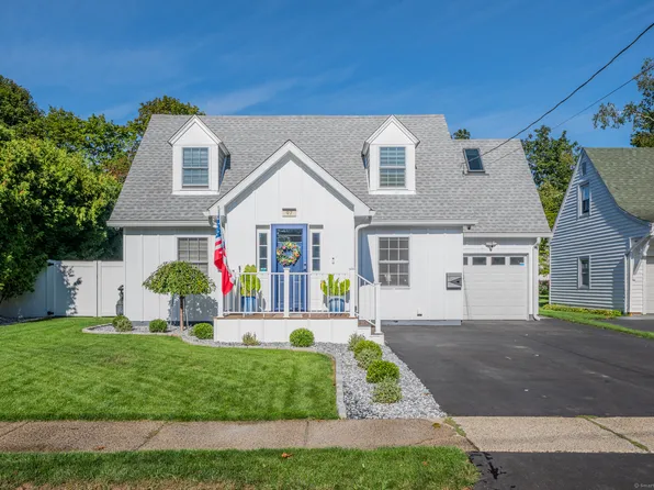 97 Trumbull Avenue, Plainville, CT 06062