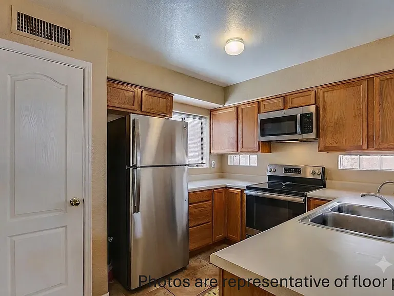 5665 W Galveston St #14 — Photo 6