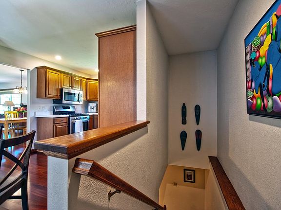3rd image of 1209 Camden Ct