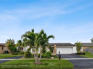 11851 NW 29th Mnr, Sunrise, FL 33323