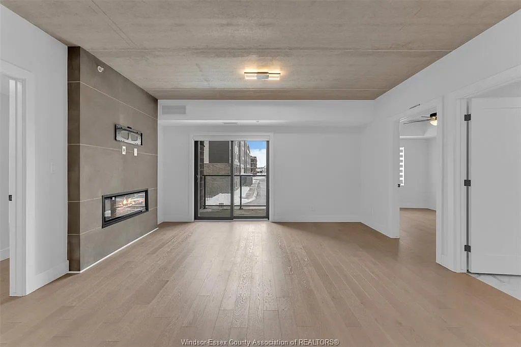 2550 Sandwich West Pkwy — Photo 4