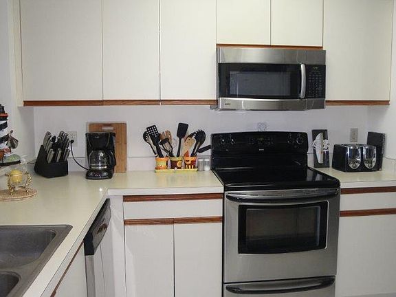 3rd image of 7912 Sailboat Key Blvd S APT 307
