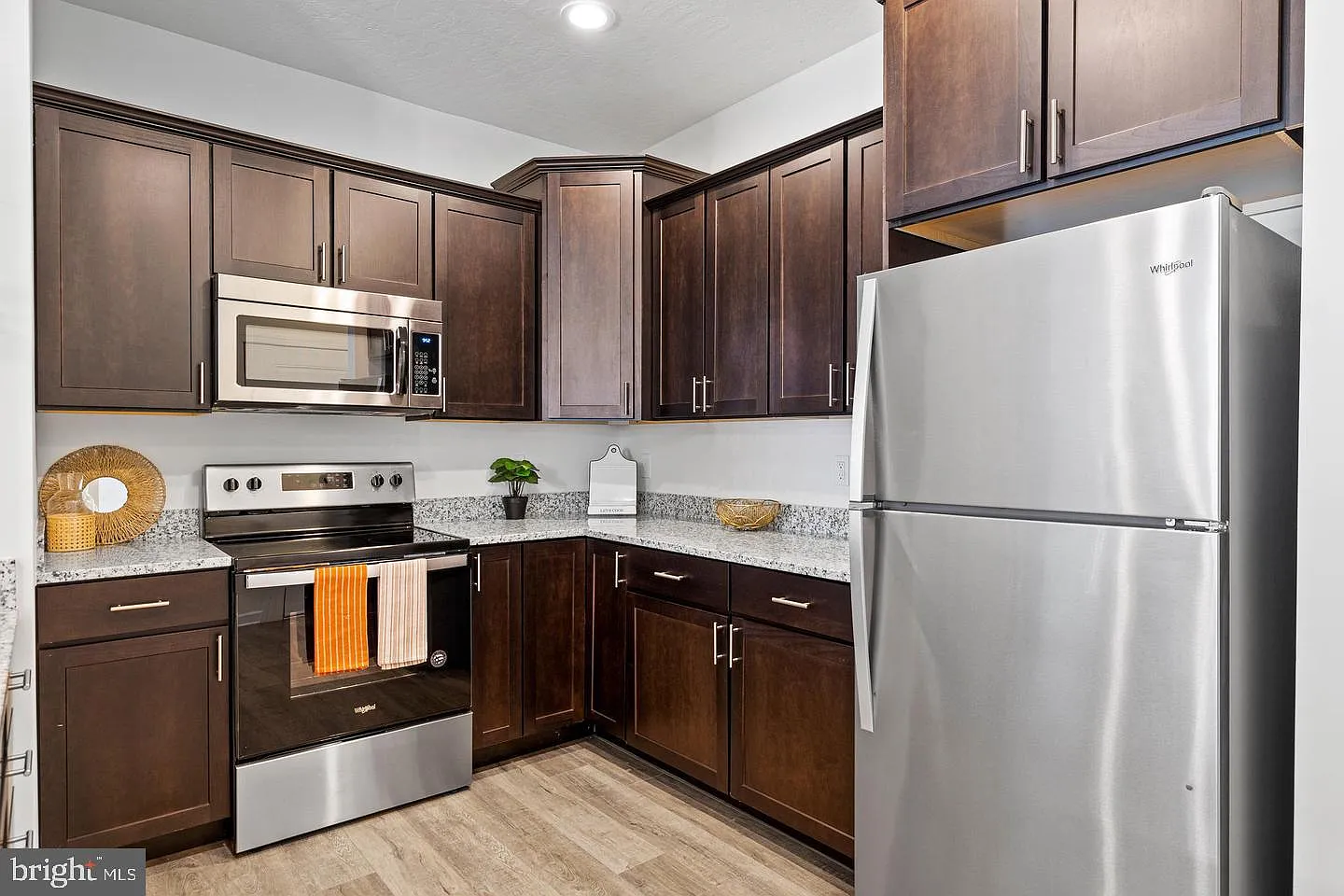 111 Sienna Dr — Photo 3
