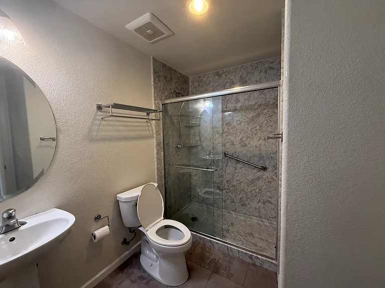 9633 McKenna Dr — Photo 13