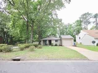5801 Luck Ln, Virginia Beach, VA 23464