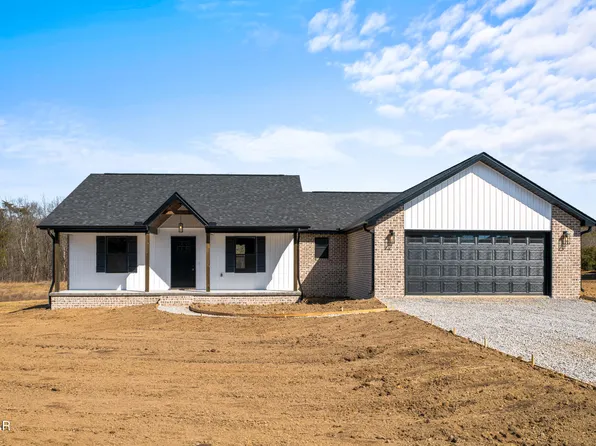 275 Cross Over Rd, Sevierville, TN 37876