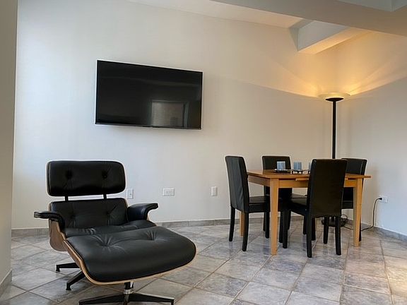 3rd image of 150 W 51st St APT 1115