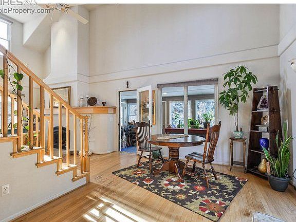 5th image of 8158 Woods Rose Ln