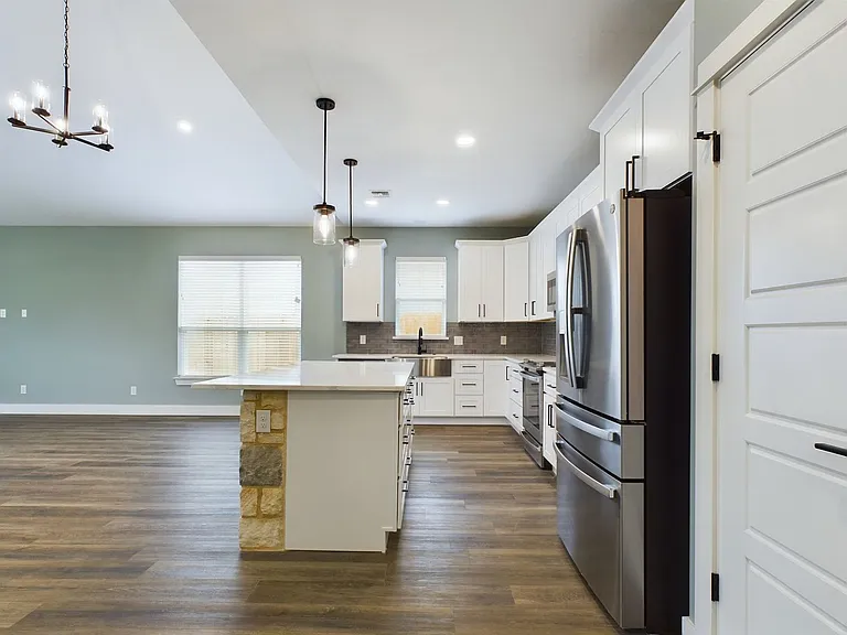 505 Mooney Ln — Photo 6