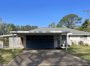 1612 Avenue E, Nederland, TX 77627
