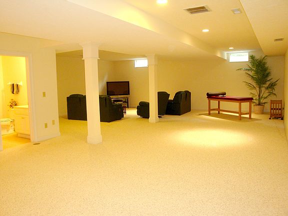 2nd image of 10156 Abbottshire Village Pl