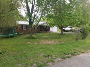 41 E Elm St, Dunmor, KY 42339