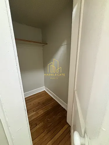 2 Columbia Ave Photo 1