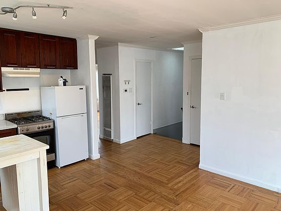 4th image of 4101 Kirkham St