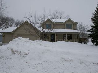 615 Wildflower Way, Eagan, MN 55123