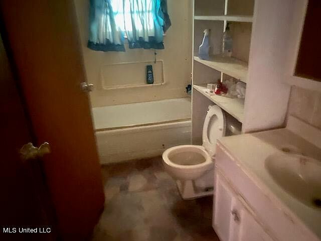 2nd image of 2350 Grange Hall Rd
