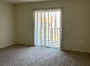 701 Knightsbridge Dr APT 6, Hagerstown, MD 21740