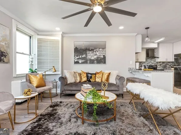 300 Peachtree St NE APT 20C, Atlanta, GA 30308