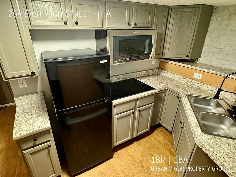 264 E High St #A — Photo 14