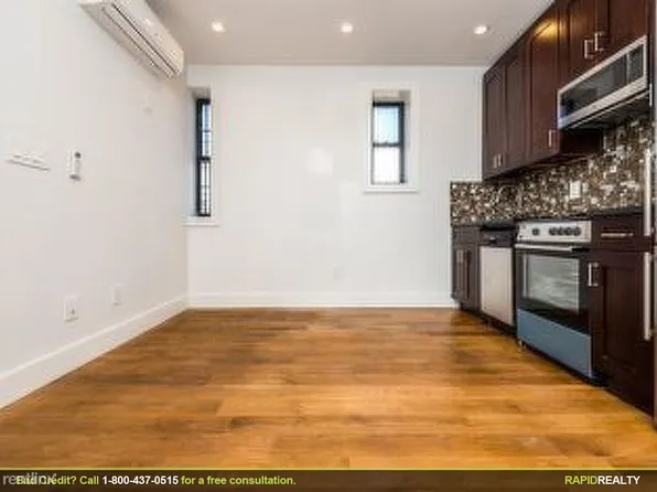 6702 60th St, Ridgewood, NY 11385