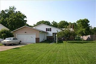 1st image of 3895 Canterbury Dr