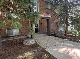 10425 78th Ave NW #102, Edmonton, AB T6E 1P1