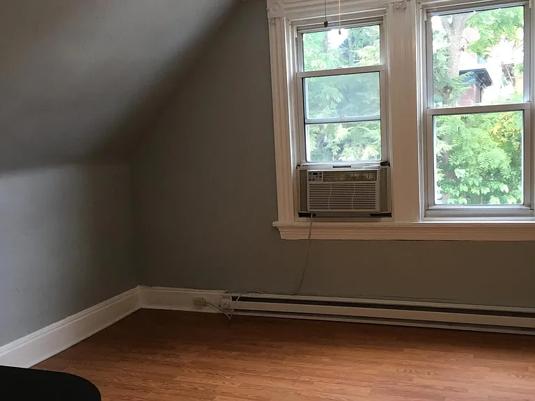 114 S Negley Ave #5 — Photo 7