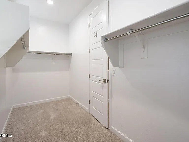 5112 E Coolbrook Ave — Photo 8