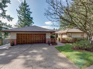 1750 Killarney Dr, West Linn, OR 97068