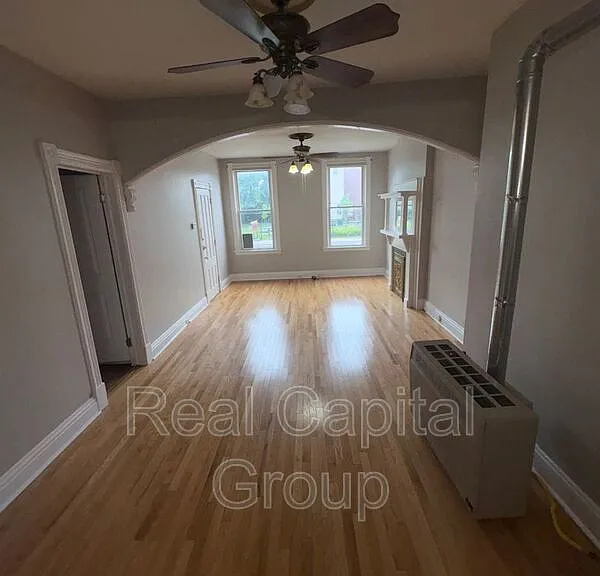 412 2nd St #1 — Photo 25