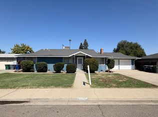 2106 5th St, Sanger, CA 93657