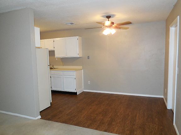 5th image of 1413 Concord Dr