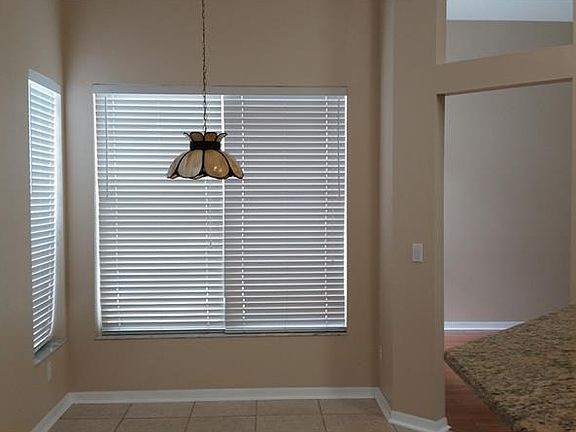 3rd image of 18118 Palm Breeze Dr