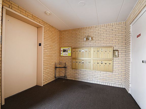 3rd image of 4009 W 93rd Pl APT 2G