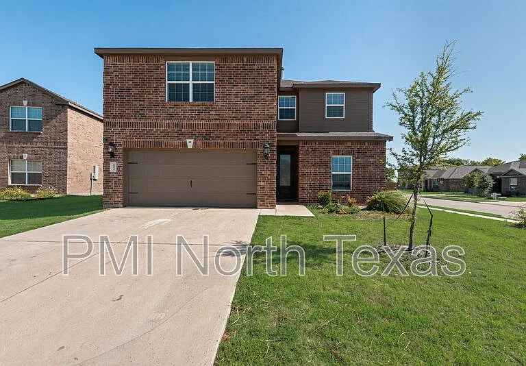804 Calhoun Dr — Photo 1