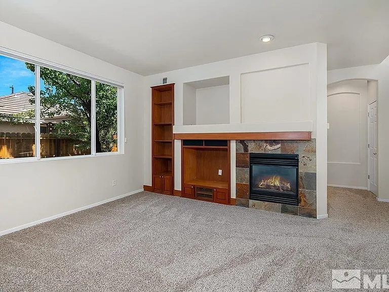 9646 Otter Way — Photo 3