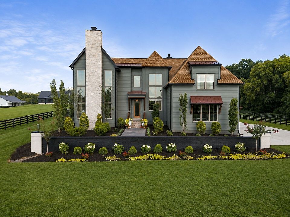 1st image of 10729 Versailles Rd