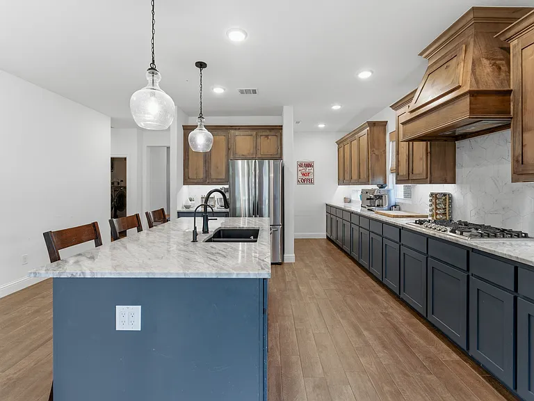 9920 Chaparral Pass — Photo 21