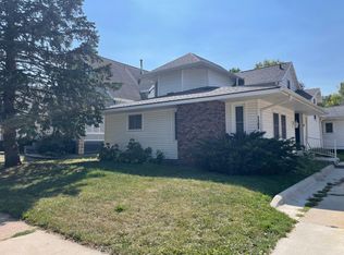 1109 Main St, Cedar Falls, IA 50613