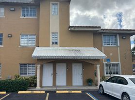 3378 W 80th St, Hialeah, FL