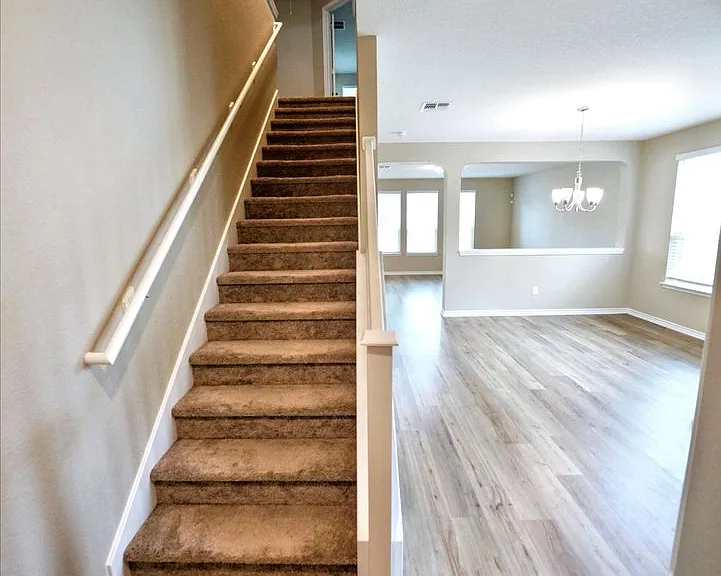 107 Kyle Cv — Photo 7