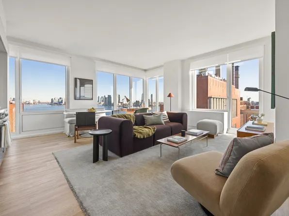 644 East 14th Street image 1 of 21