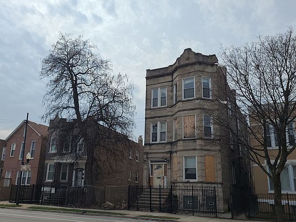 2nd image of 1234 S Central Park Ave
